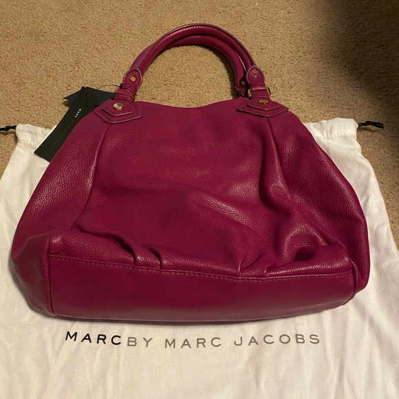 Marc Jacobs purse - Picture 2 of 5